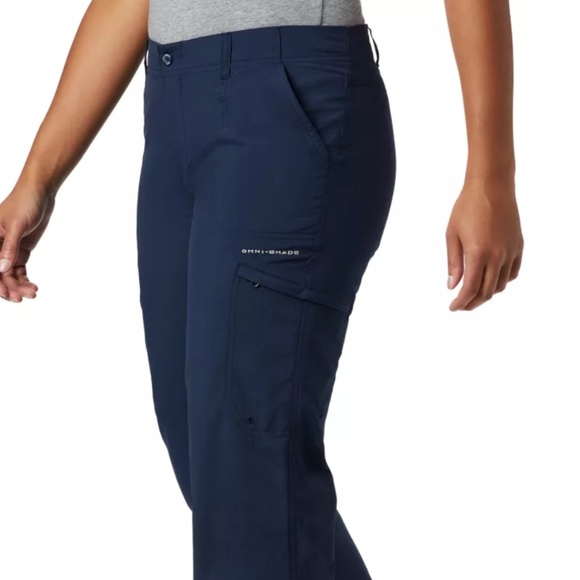 Women's PFG Aruba™ Roll Up Pants in Collegiate Navy Size 12 - Picture 2 of 12